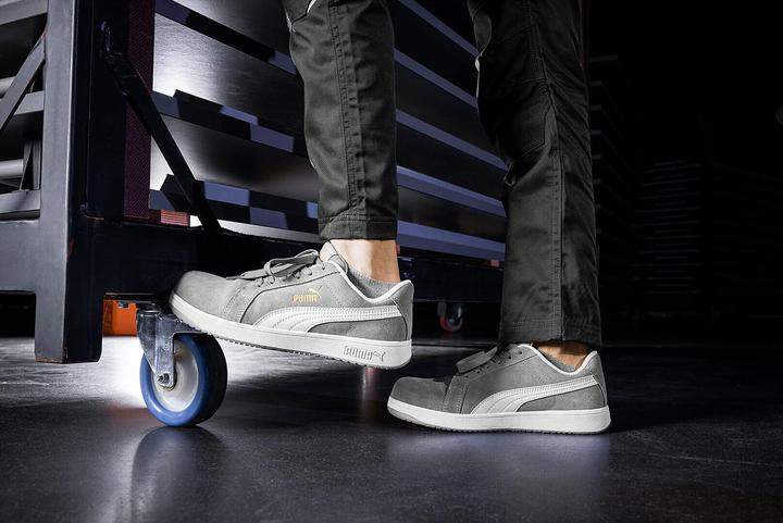 Actual product image Puma Iconic Suede Grey Low S1P (S1P, 44)