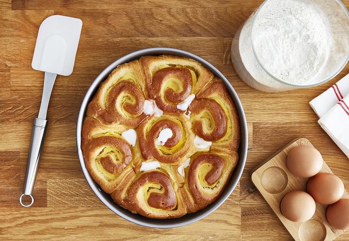 Actual product image Lagostina Gustosa Steel Mould 12 Muffins