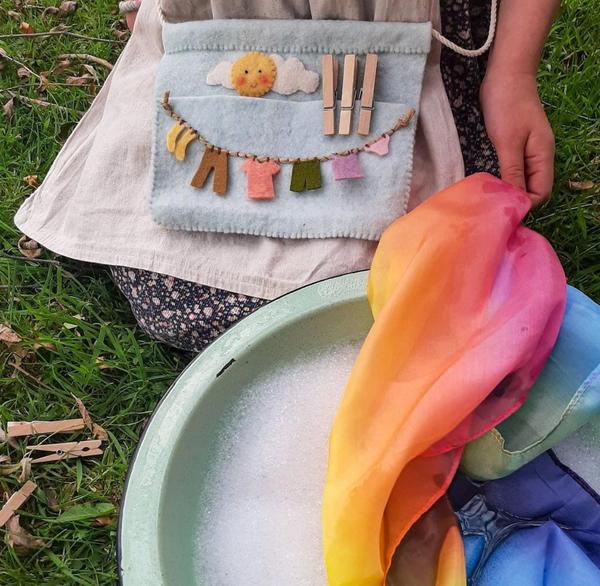 Produktbild Sarah's Silks Seidenspieltuch «Regenbogen»