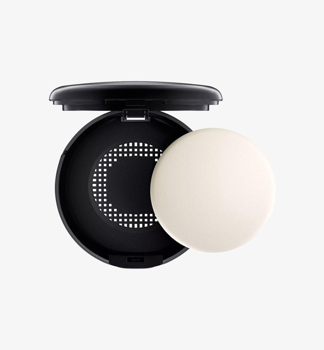 Actual product image MAC Cosmetics Studio Fix Powder Plus Foundation (No. NC10)