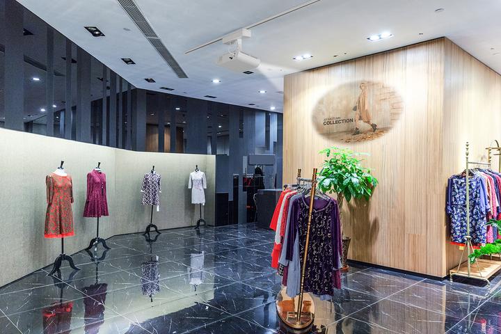 Immagine prodotto Epson EB-U50 (WUXGA, 3700 lm, 1.38 - 1.68:1)