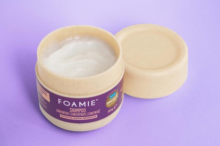 Actual product image Foamie Concentrate Shampoo Repair - 80g (Solid shampoo)