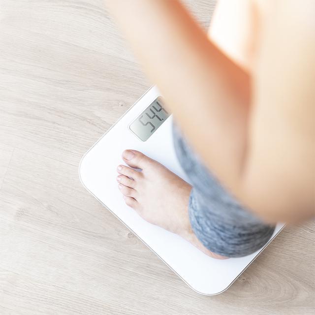 Actual product image Cecotec Surface Precision EcoPower 10000 Healthy Bathroom Scale with Push Button High Security Tempered (180 kg)
