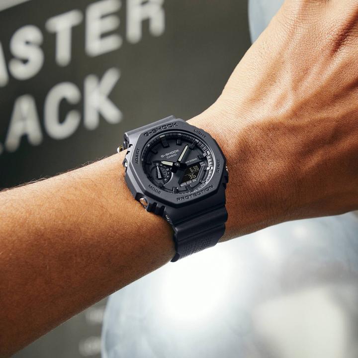 Produktbild Casio GA-2140RE-1AER (Taucheruhr, 45 mm)