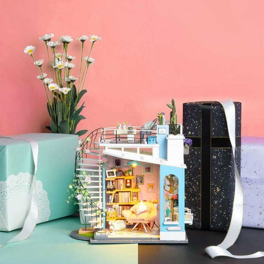 Thumbnail - Robotime Dora's Loft