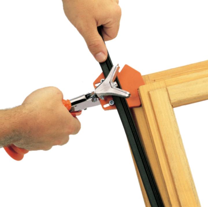 Immagine prodotto Löwe Cesoie per profili di tenuta 4.104/VR (230 mm)