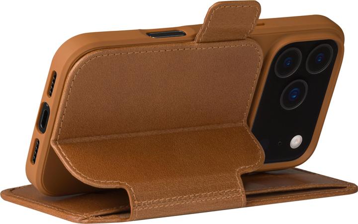 Produktbild dbramante1928 Book Cover Copenhagen iPhone 17 Pro Beige (Apple iPhone 17 Pro Max)