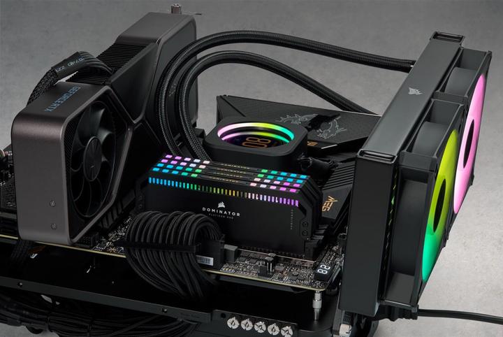 Produktbild Corsair Dominator Platinum RGB (4 x 16GB, 6200 MHz, DDR5-RAM, DIMM)