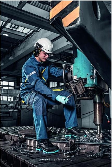 Produktbild Uvex Safety xenova gelochter Halbschuh S1 SRC Weite 11 (S1, 43)