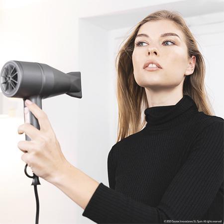 Produktbild Cecotec Bamba IoniCare 5500 PowerStyle Hair Dryer 1800W with HairCare Technology Dark Grey (1800 W)