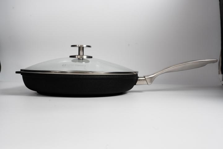 Image du produit Swiss Diamond CXD Induction Poêle/couvercle ss PFAS 28 cm (28 cm, Poêle à frire, Aluminium)