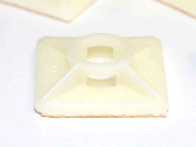 Produktbild Rotek Klebesockel für Kabelbindermontage 27x27mm, Farbe:Natur (Klettkabelbinder, 27 mm)