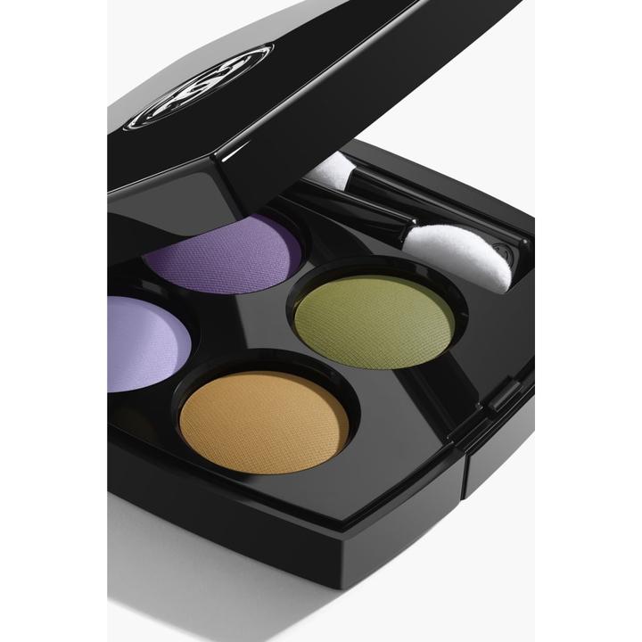 Actual product image Chanel Les 4 Ombres 394 Divination (394)