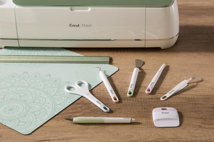 Actual product image Cricut TrueControl cutting mat, Mint Anti-Roll-Designs knives