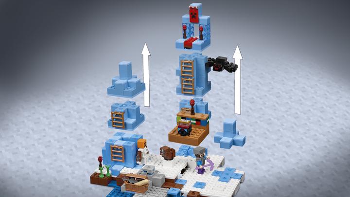 Actual product image LEGO Minecraft Türme aus Eis (21131, LEGO Minecraft)