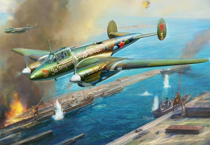 Actual product image 1:72 PetlyakovPe-2 Soviet fighter/bomber