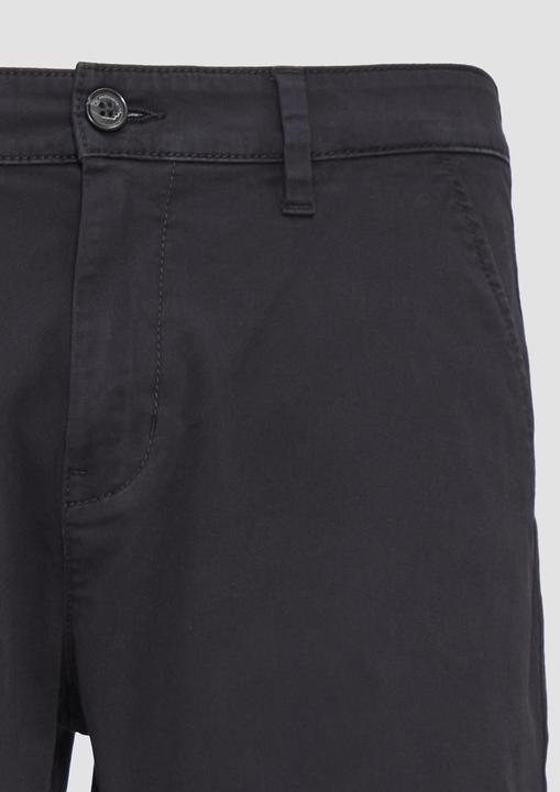 Produktbild S.Oliver Hose Chino-Shorts John aus Baumwollstretch mit fixiertem Turn-up (33)