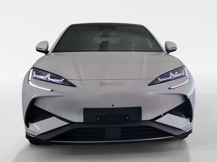 Actual product image BYD Sealion 7 82.5 kWh Design AWD (Electric, 530 PS)