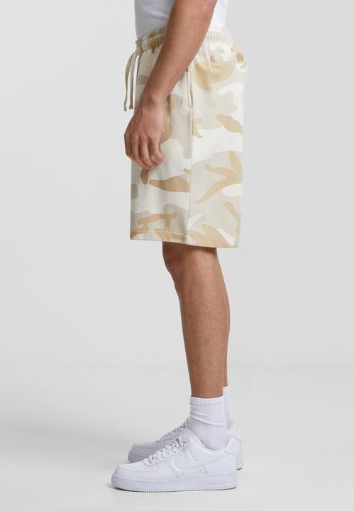 Actual product image Urban Classics Easy Camo Shorts - 161161 (M)