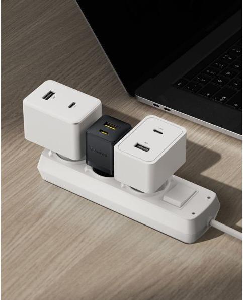 Image du produit Baseus Chargeur USB et USB-C Palm 20W UE noir (20 W, 2 ports)