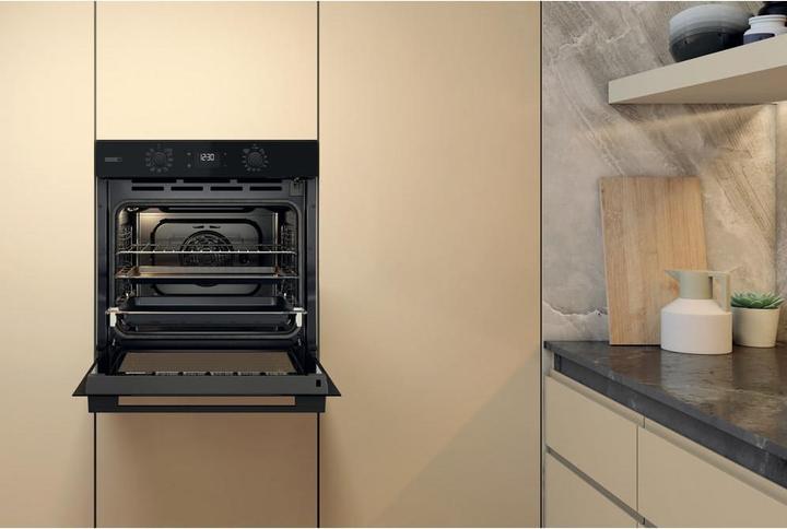 Actual product image Whirlpool OMSK58RU1SB