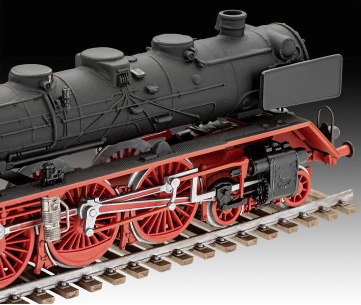 Actual product image Revell BR03 express locomotive