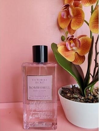 Victoria's Secret VictoriaÂ's Secret - Bombshell Seduction Body Spray 250ml (Body Mist, 250 ml)
