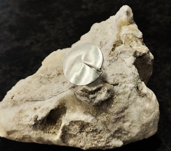 Immagine prodotto Signé Anello Signè da donna in argento elastico rodiato Taglia unica No.29 (18, 19, 20, 21)