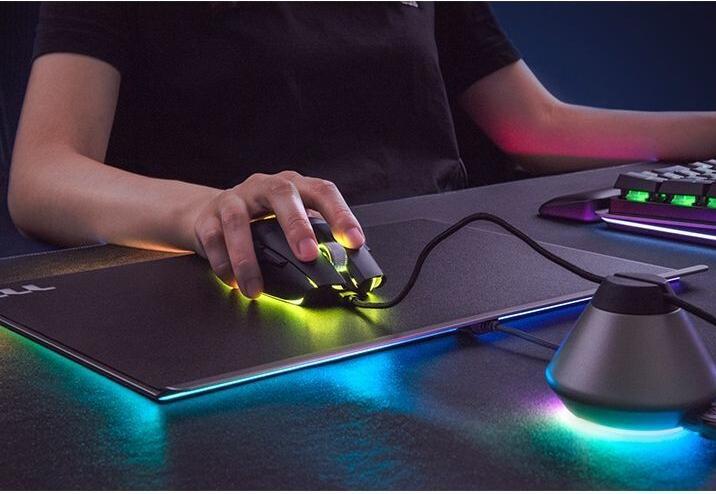 Actual product image Thermaltake ARGENT MP1 RGB Gaming Mouse Pad (M)