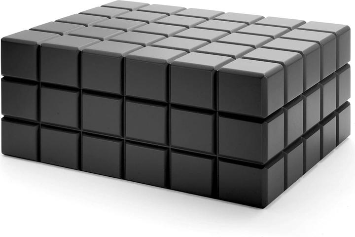 Schwarz