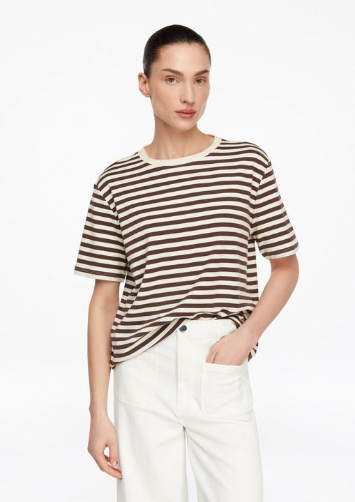 Produktbild Comma Basic Fit T-Shirt mit garngefärbten Streifen (38)