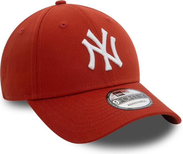 Actual product image New Era 9Forty Strapback Cap - New York Yankees rust
