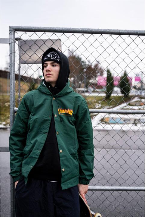 Produktbild Thrasher Flame Logo Coach Jacket (M)