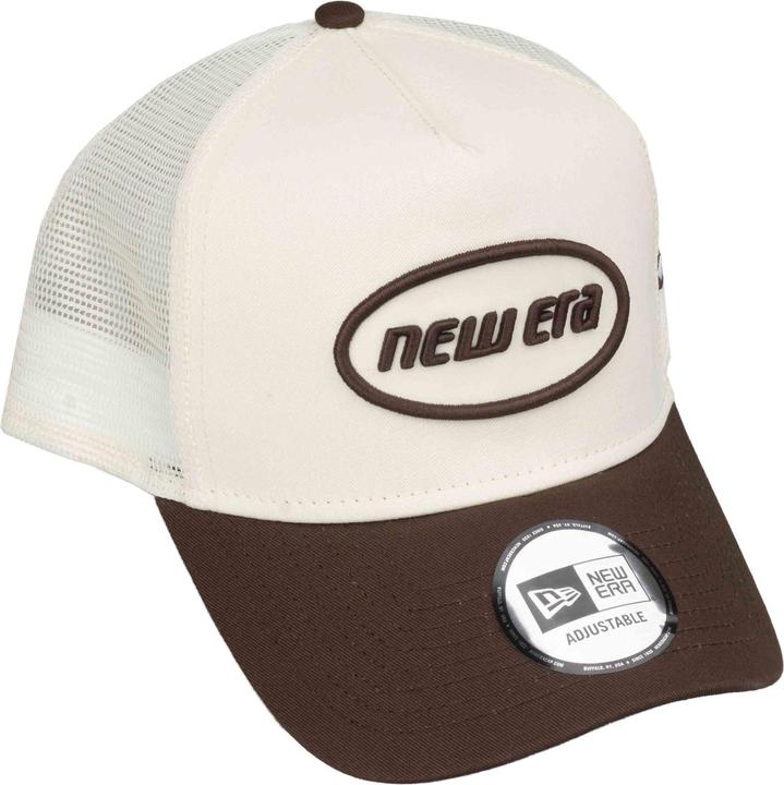 Image du produit New Era Casquette Trucker ajustable - Patch de marque rétro Chrome
