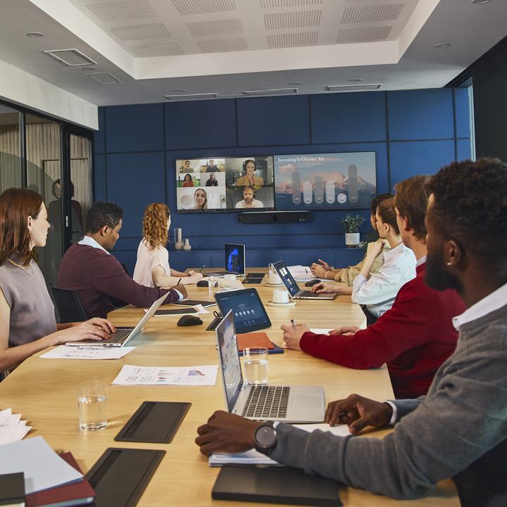 Image du produit Poly Barre vidéo Studio X72 tout-en-un, sans support radio, sans cordon d'alimentation