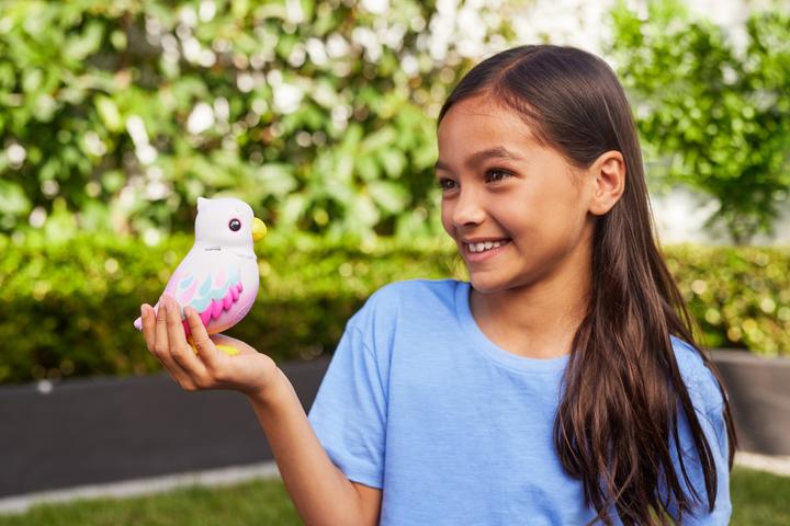 Actual product image Zuru Pets Alive - Polly the Magic Bird