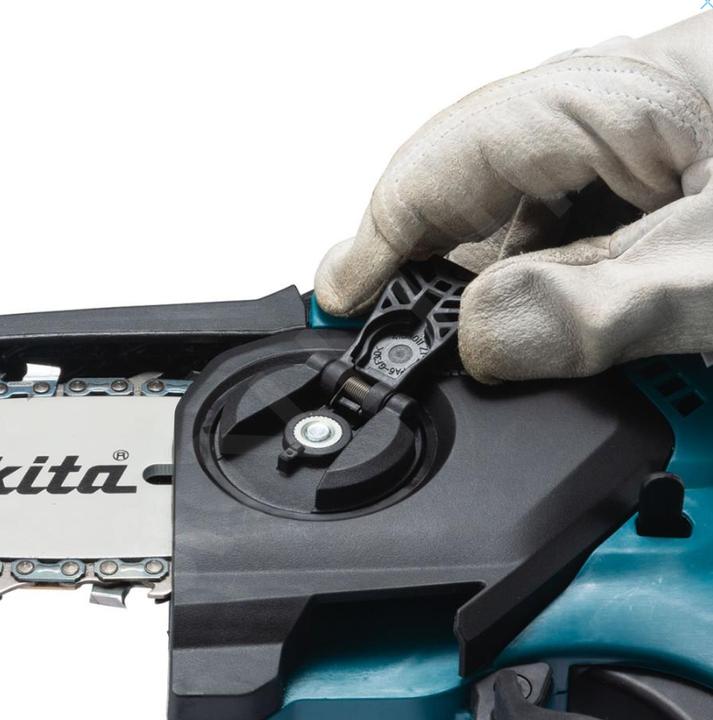 Actual product image Makita DUC101Z (Battery chain saw)