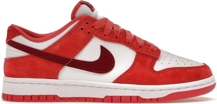 Image du produit Nike Dunk Low Valentine's Day (2024) (Women's) (42)