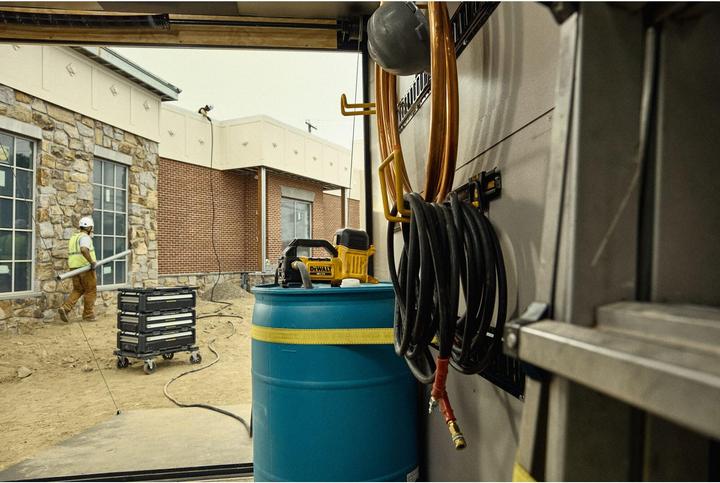 Produktbild DeWalt 18V Akku-Transferpumpe (Klarwasserpumpe)