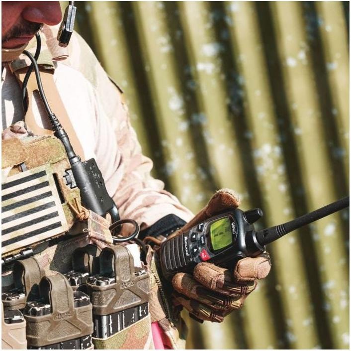 Produktbild Midland G9 Pro 2er Kofferset, PMR446 2 Standlader, 2 MA24-L Headsets, 8 AA Akkus (1800 mAh) (12 km)
