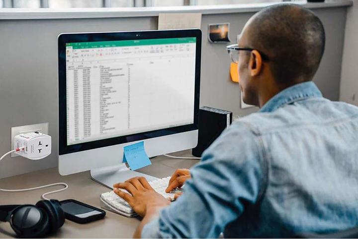 Produktbild Skross 1302975 Reiseadapter MUV AC45PD