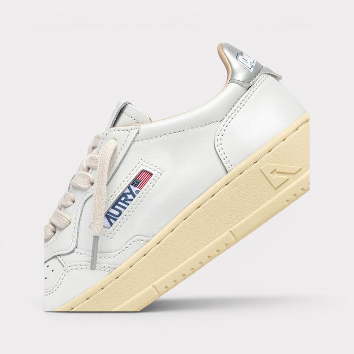Produktbild Autry Medalist Low W Silver (37)
