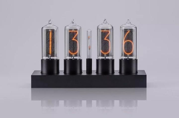 Produktbild Millclock NEU! ZIN18 Nixie-Uhr Klassiker Schwarzes Aluminiumgehäuse 4 Röhren.