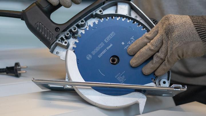 Actual product image Bosch Professional Zubehör Circular saw blade Expert for Steel, 210 x 30 x 2.0 mm, 48