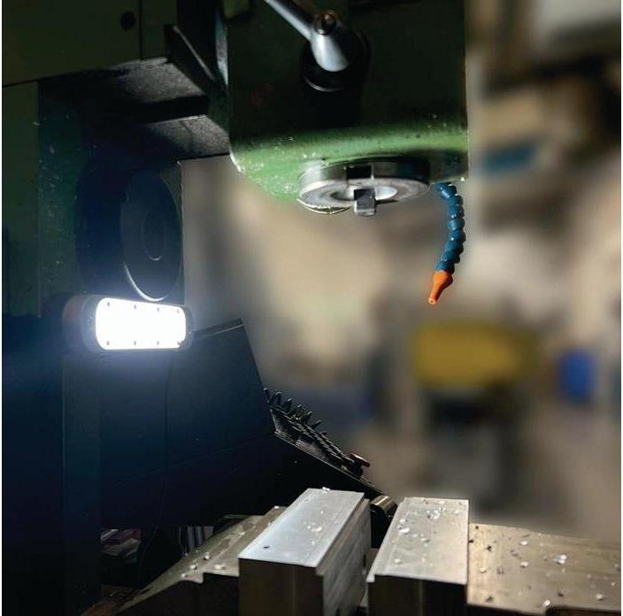 Produktbild Bauer & Böcker LED-Maschinenleuchte Lichtleiste M 12 W 1200 lm (1200 lm)