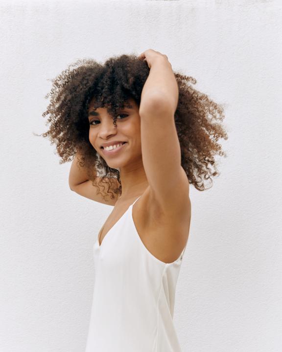 Produktbild NIVEA BLACK & WHITE INVISIBLE FRESH deo roll-on 50 ml (Roll-on, 50 ml)