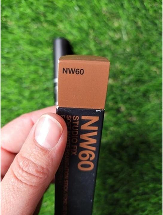 Produktbild MAC Cosmetics Studio Fix Soft Matte Foundation Stick (NW60)