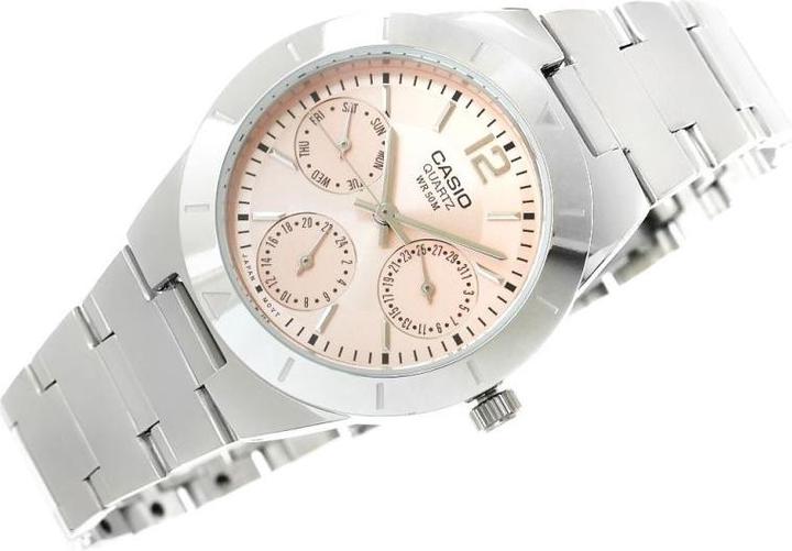 Actual product image Casio LTP-2069D-4AVEG (Analogue wristwatch, 31 mm)