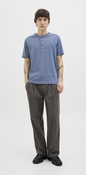 Produktbild Jack & Jones Einfarbig Mandarin Kragen T-shirt T-shirt (M)