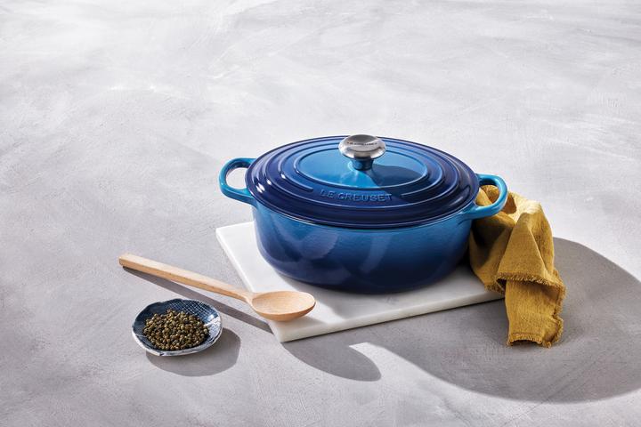 Produktbild Le Creuset Azure (31 cm, Bräter + Schmortopf, Emaille)
